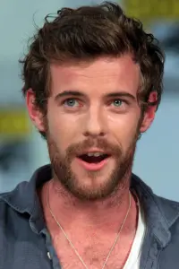 Фото Гаррі Тредевей (Harry Treadaway)