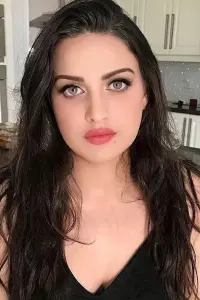 Фото  (Himanshi Khurana)