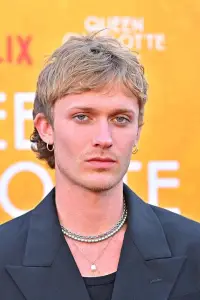 Фото  (Freddie Dennis) #514509