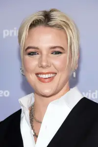 Фото  (Betty Who)