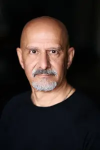 Фото  (Gus Tayari)