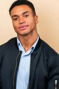 Фото  (Jalen Thurman)