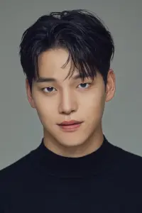 Фото  (Bae Yoon-gyu)