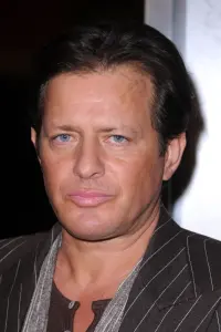 Фото Костас Менділор (Costas Mandylor)