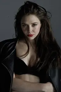 Фото Елізабет Олсен (Elizabeth Olsen)