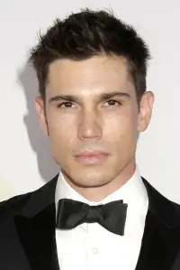 Фото  (Tanner Novlan) #385945