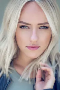 Фото  (Alyson Walker)