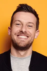 Фото  (Chris Ramsey)