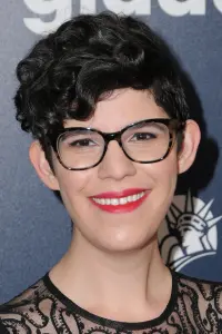 Фото Ребекка Шугар (Rebecca Sugar)