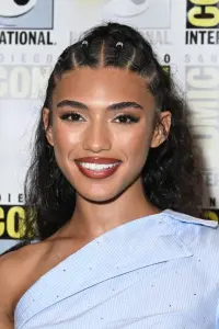 Фото  (Dior Goodjohn)