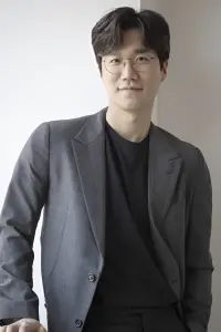 Фото  (Ryu Yeon-seok)