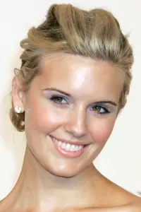 Фото Меггі Грейс (Maggie Grace)