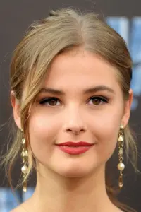 Фото Стефані Скотт (Stefanie Scott)