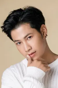 Фото  (Prachaya Ruangroj)