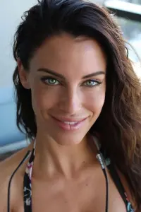 Фото Джессіка Лоундс (Jessica Lowndes)