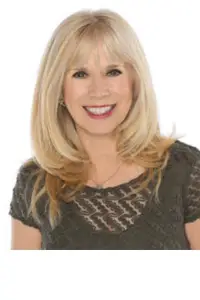 Фото  (Peggy Lee Brennan)