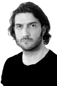 Фото  (Nikos Kouris)