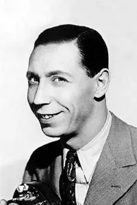 Фото  (George Formby)