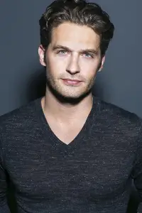 Фото  (Brock Cuchna)