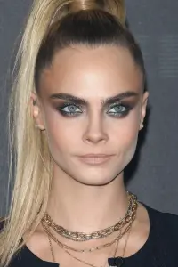 Фото Кара Делевінь (Cara Delevingne)