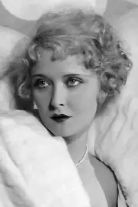 Фото  (Mary Nolan)