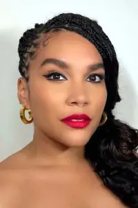 Фото Еммі Рейвер-Лемпман (Emmy Raver-Lampman) #328460