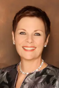 Фото  (Jane Elliot)