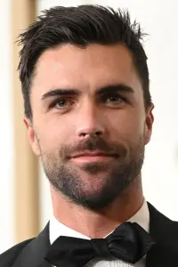 Фото  (Tyler Stanaland) #524434