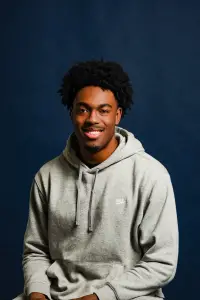 Фото  (Bradley Louidon)