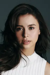 Фото  (Yassi Pressman)