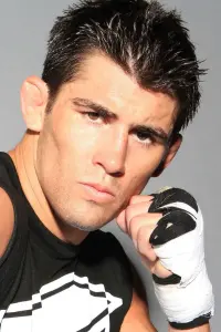 Фото  (Dominick Cruz)