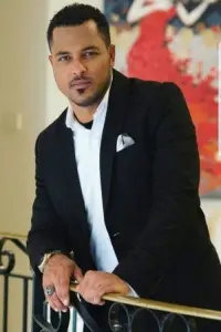 Фото  (Van Vicker)