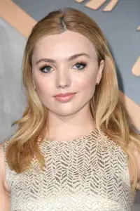 Фото Список Пейтон (Peyton List)