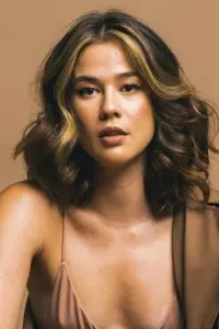Фото  (Valeen Montenegro)