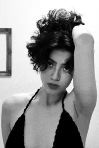 Фото  (Zara Hanifeh)