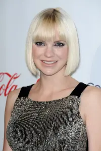 Фото Анна Фаріс (Anna Faris)