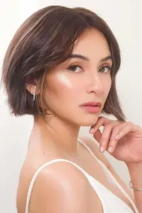 Фото  (Jennylyn Mercado)
