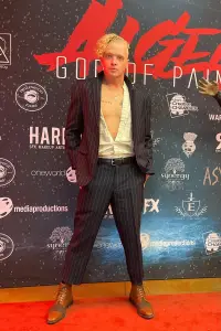 Фото  (Rae Serbeck) #503183