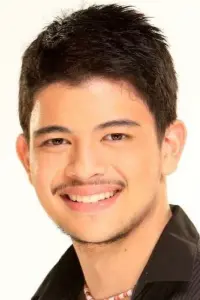 Фото  (Rayver Cruz)