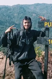 Фото  (Ezra Faiq Wicaksono)