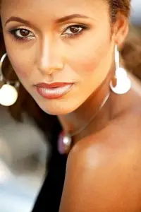 Фото  (Shalena Hughes)