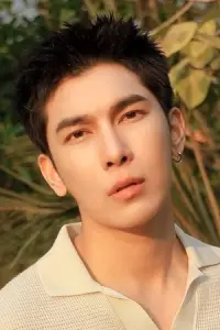 Фото  (Suppasit Jongcheveevat)