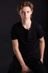 Фото  (Blayze Hippensteel)