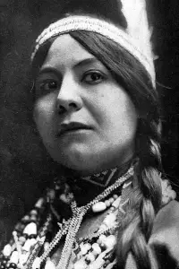 Фото  (Lilian St. Cyr)