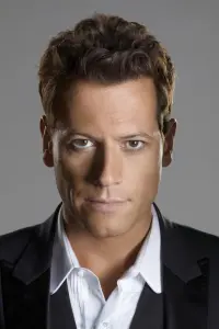 Фото Йоан Ґраффад (Ioan Gruffudd)