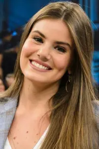 Фото  (Camila Queiroz)