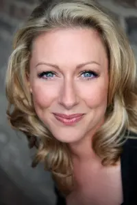 Фото  (Faye Tozer)