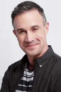 Фото Фредді Принц мл. (Freddie Prinze Jr.)