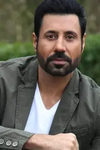 Фото  (Binnu Dhillon)