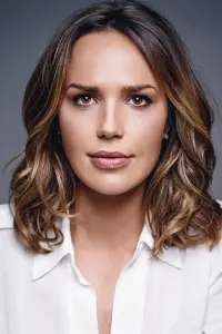 Фото Аріель Кеббель (Arielle Kebbel)